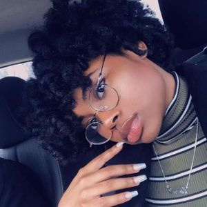 Meet your Posher, Ebone